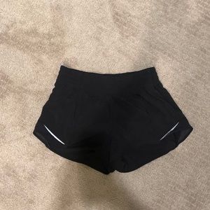 lululemon hotty hot short 4”